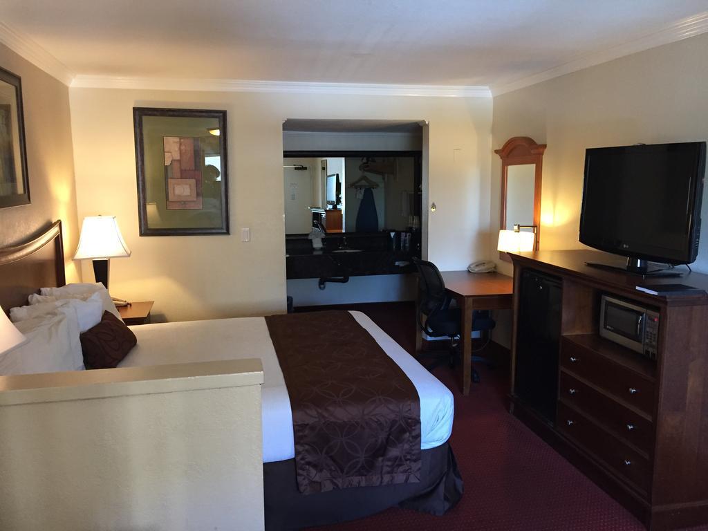 Chula Vista Inn Εξωτερικό φωτογραφία