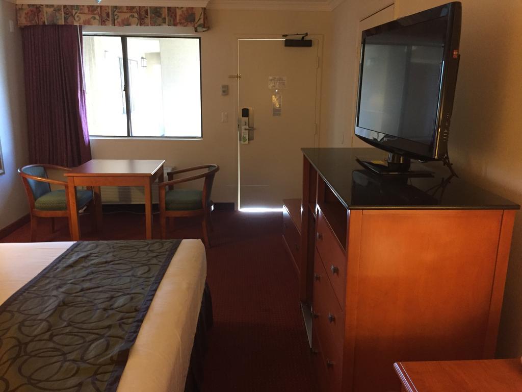 Chula Vista Inn Εξωτερικό φωτογραφία